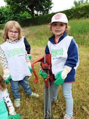 Bas-en-Basset : opération &quot;Nettoyons la nature&quot; à l&#039;école Louise-Michel