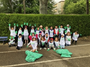 Bas-en-Basset : opération &quot;Nettoyons la nature&quot; à l&#039;école Louise-Michel