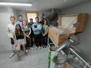 Lapte : avec des étudiants, ils ont fabriqué un moulin Astrié pour produire leur farine (vidéo)