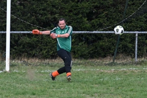 Foot, CDF : Dunières ne fait qu&#039;une bouchée de Saint-Jeures