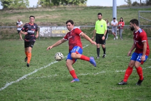 Foot, CDF : Dunières ne fait qu&#039;une bouchée de Saint-Jeures