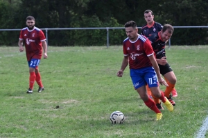 Foot, CDF : Dunières ne fait qu&#039;une bouchée de Saint-Jeures