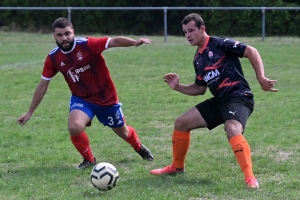 Foot, CDF : Dunières ne fait qu&#039;une bouchée de Saint-Jeures