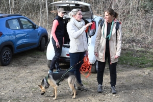 Beauzac : des chiens et leurs maîtres testent le mantrailing, la recherche de personnes disparues