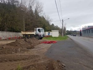 Brives-Charensac : des travaux d&#039;enfouissement et une circulation alternée dans l&#039;avenue des Sports