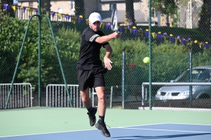 Tennis : balles neuves sur l&#039;Open de Tence