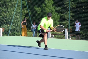 Tennis : balles neuves sur l&#039;Open de Tence