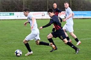 Foot, R3 : on n&#039;arrête plus Saint-Julien-Chapteuil