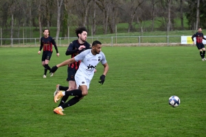 Foot, R3 : on n&#039;arrête plus Saint-Julien-Chapteuil