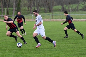 Foot, R3 : on n&#039;arrête plus Saint-Julien-Chapteuil