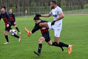 Foot, R3 : on n&#039;arrête plus Saint-Julien-Chapteuil