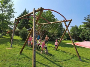 Sortie aux Neyrial pour les maternelles de l’école Saint-Régis de Lapte