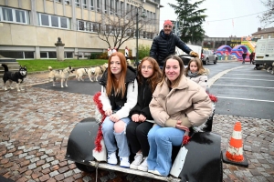 Sainte-Sigolène bat son plein tout le week-end avec le marché de Noël et Téléthon