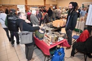 Sainte-Sigolène bat son plein tout le week-end avec le marché de Noël et Téléthon