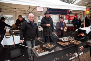 Sainte-Sigolène bat son plein tout le week-end avec le marché de Noël et Téléthon