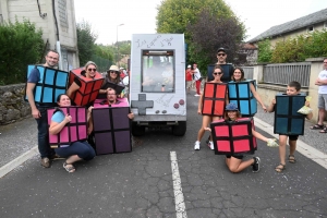 Beaux : 8 chars ont participé au défilé de la fête patronale (vidéo)