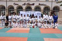 Des tatamis et des judokas sur la place de la Victoire