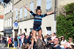 Saint-Maurice-de-Lignon : le corso anime le village (photos + vidéo)