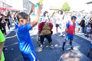 Saint-Maurice-de-Lignon : le corso anime le village (photos + vidéo)