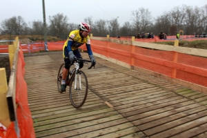 Cyclo-cross de Méons (Saint-Etienne) : le Vélo Club du Velay signe quelques performances