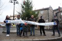 Montfaucon-en-Velay : les enfants ont décoré le grand sapin de Noël