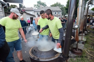 La plus grande soupe aux choux de Haute-Loire sera servie dimanche soir aux Vastres