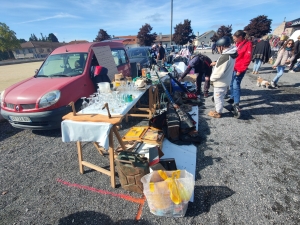 Sainte-Sigolène : 44 exposants ce dimanche au vide-greniers du comité de jumelage