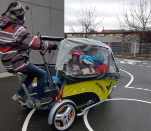 En vélo-bus le mercredi à l&#039;accueil de loisirs de Sainte-Sigolène