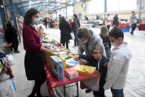 Dunières : le marché de Noël au chaud au boulodrome ce dimanche