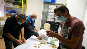 Saint-Romain-Lachalm : des masques, des distributeurs de gel et des visières pour protéger la population