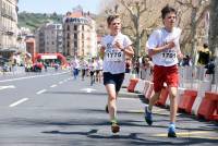 15 km du Puy : les 2 000 m des enfants en photos