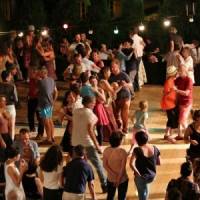 Des cours de danse traditionnelle à la Maison des sports et loisirs