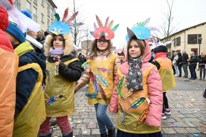 Monistrol-sur-Loire : un bestiaire de 900 enfants pour le Carnaval dans les rues