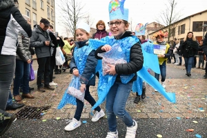 Monistrol-sur-Loire : un bestiaire de 900 enfants pour le Carnaval dans les rues