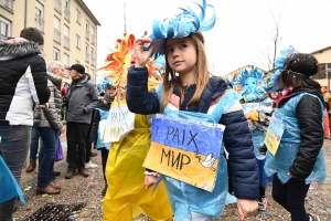 Monistrol-sur-Loire : un bestiaire de 900 enfants pour le Carnaval dans les rues