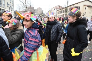 Monistrol-sur-Loire : un bestiaire de 900 enfants pour le Carnaval dans les rues