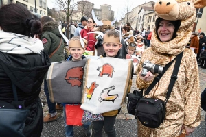 Monistrol-sur-Loire : un bestiaire de 900 enfants pour le Carnaval dans les rues