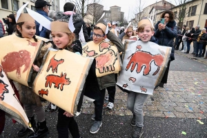 Monistrol-sur-Loire : un bestiaire de 900 enfants pour le Carnaval dans les rues