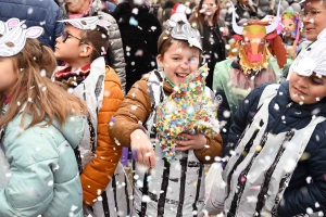 Monistrol-sur-Loire : un bestiaire de 900 enfants pour le Carnaval dans les rues