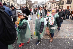 Monistrol-sur-Loire : un bestiaire de 900 enfants pour le Carnaval dans les rues