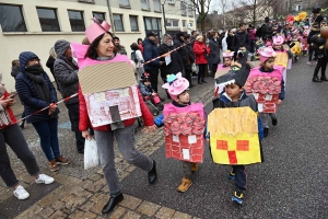 Monistrol-sur-Loire : un bestiaire de 900 enfants pour le Carnaval dans les rues