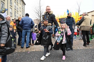 Monistrol-sur-Loire : un bestiaire de 900 enfants pour le Carnaval dans les rues