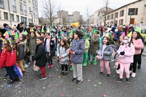 Monistrol-sur-Loire : un bestiaire de 900 enfants pour le Carnaval dans les rues