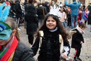 Monistrol-sur-Loire : un bestiaire de 900 enfants pour le Carnaval dans les rues