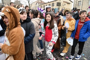 Monistrol-sur-Loire : un bestiaire de 900 enfants pour le Carnaval dans les rues