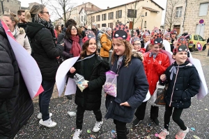 Monistrol-sur-Loire : un bestiaire de 900 enfants pour le Carnaval dans les rues