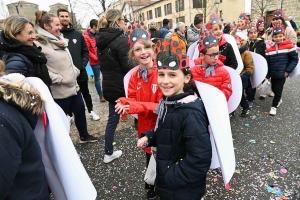 Monistrol-sur-Loire : un bestiaire de 900 enfants pour le Carnaval dans les rues