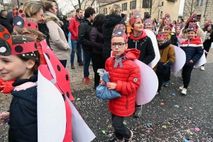 Monistrol-sur-Loire : un bestiaire de 900 enfants pour le Carnaval dans les rues