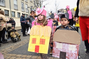 Monistrol-sur-Loire : un bestiaire de 900 enfants pour le Carnaval dans les rues