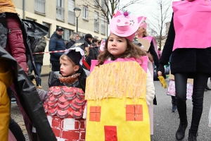 Monistrol-sur-Loire : un bestiaire de 900 enfants pour le Carnaval dans les rues